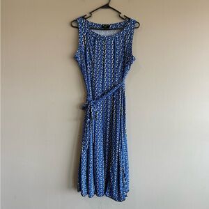 Chic Blue Wave Pattern Midi Dress
